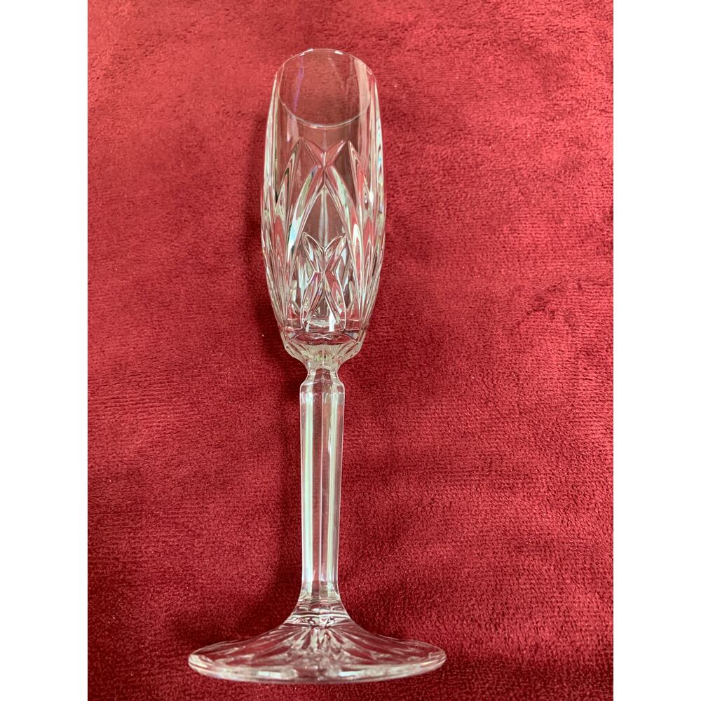 Beautiful Marquis By Waterford Crystal Champagne Flutes Set of 2 - Picture 3 of 6